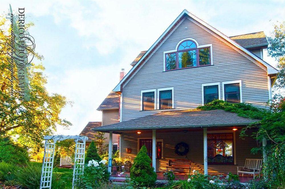 Husum Highlands Bed And Breakfast Exterior photo
