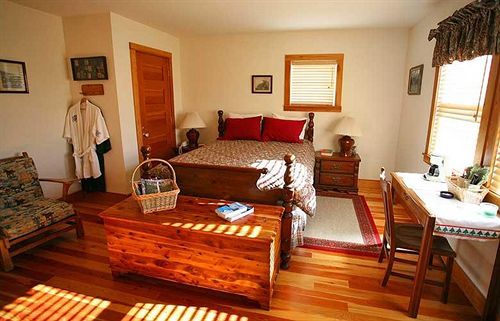 Husum Highlands Bed And Breakfast Exterior photo