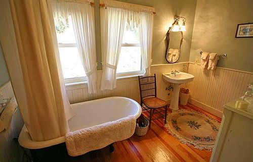 Husum Highlands Bed And Breakfast Exterior photo
