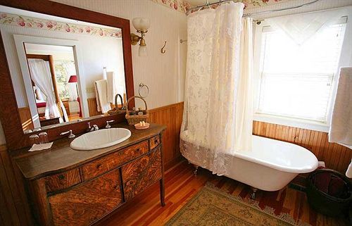 Husum Highlands Bed And Breakfast Exterior photo